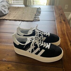 Adidas Gazelle Bold size 7.5 NEW never worn